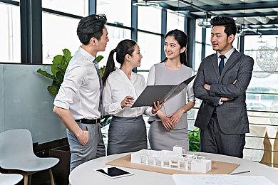 来自远古的呼唤《崩坏之兆：瘟疫》中文版今日正式上线